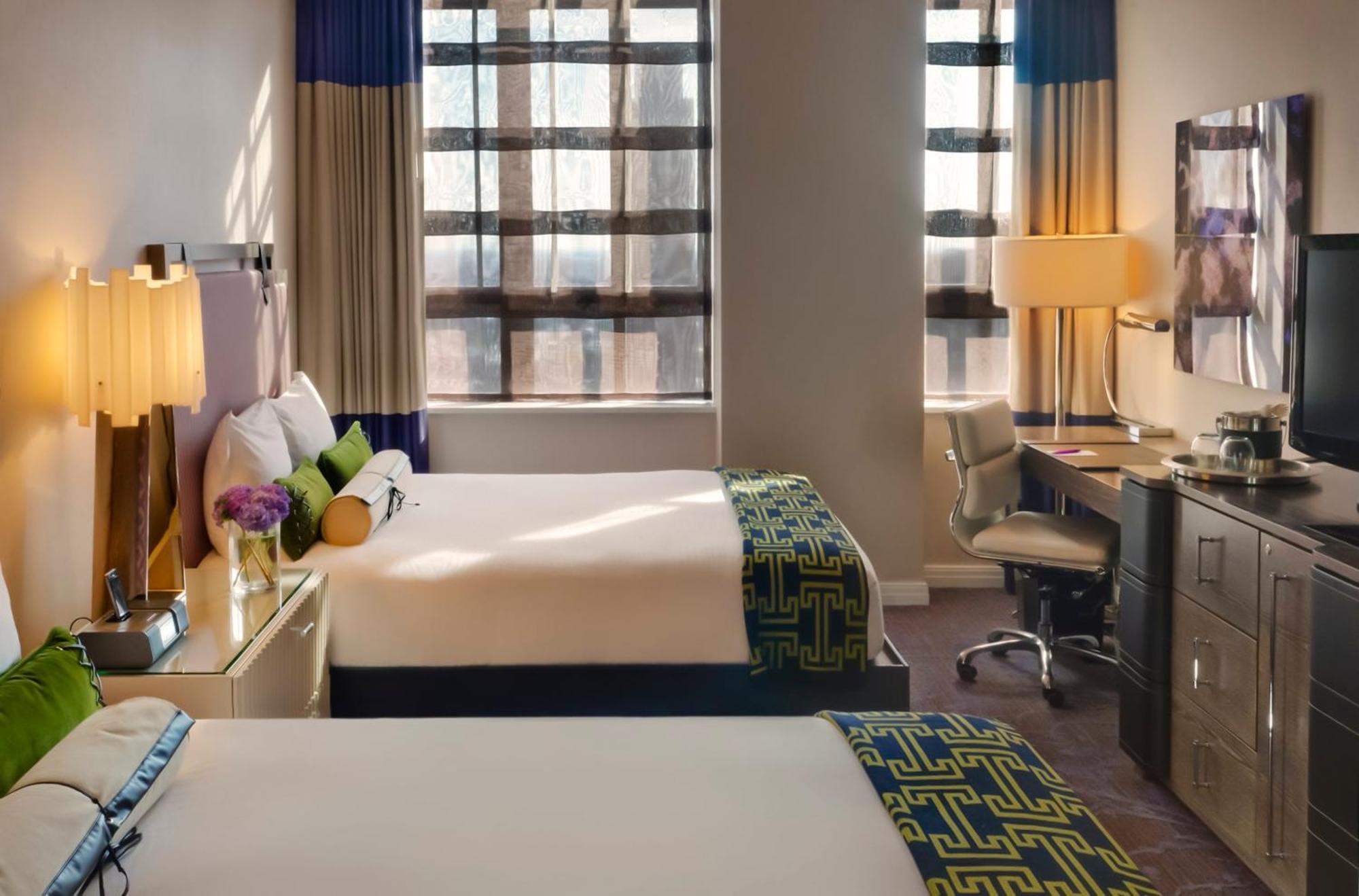 Chambre 2 Lits Queen-Size Essential - Vue sur Ville